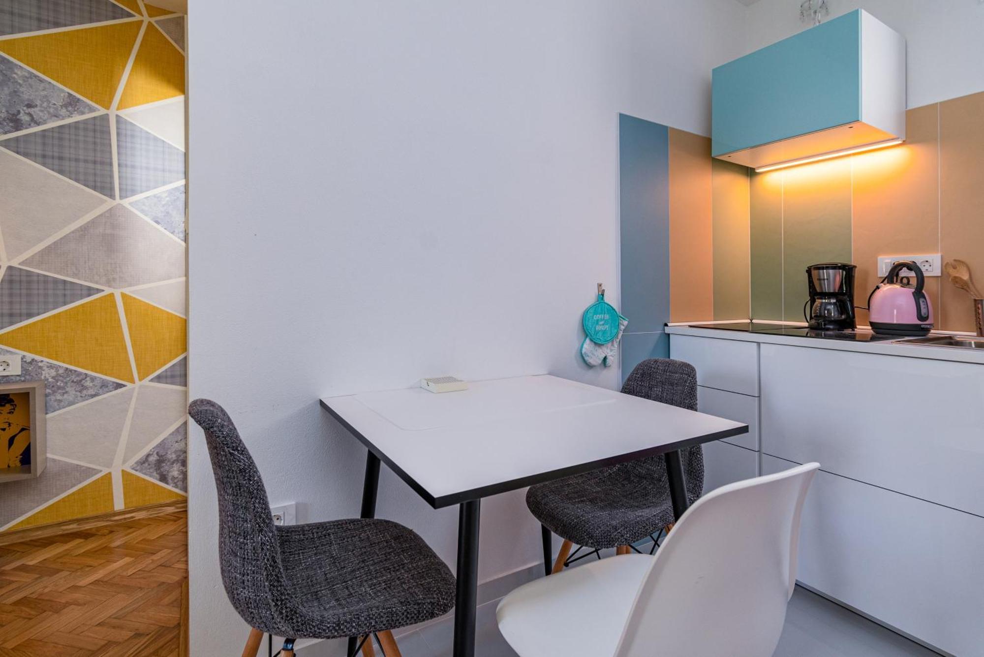 Apartments And Rooms By The Sea Banjol, Rab - 5077 Exterior foto